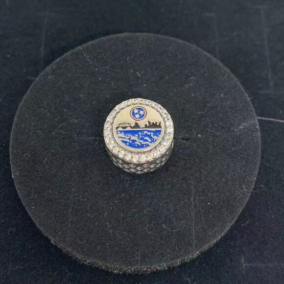 Pandora CHATTANOOGA Bead Charm - Picture 1 of 3
